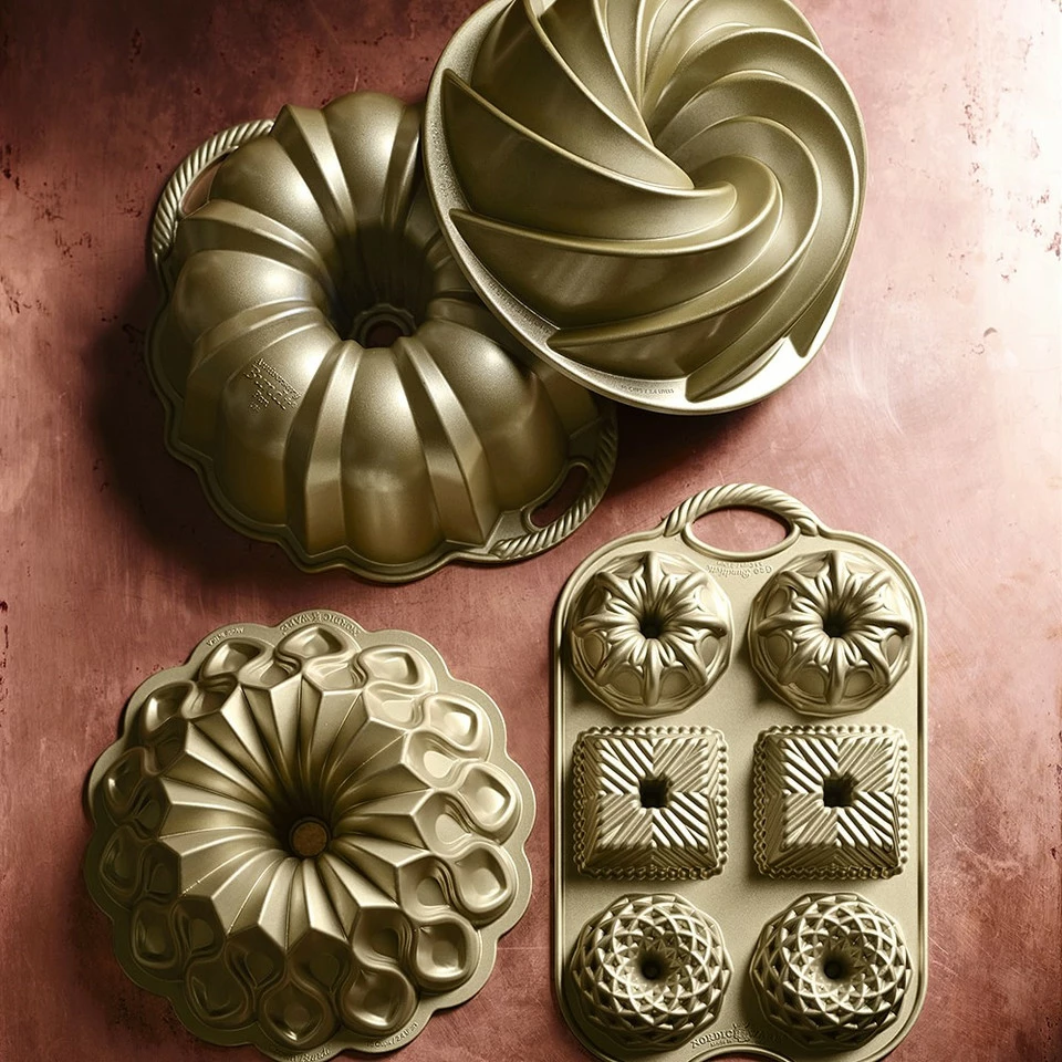 Nordic Ware Anniversary Bundt® Pan - Image 10