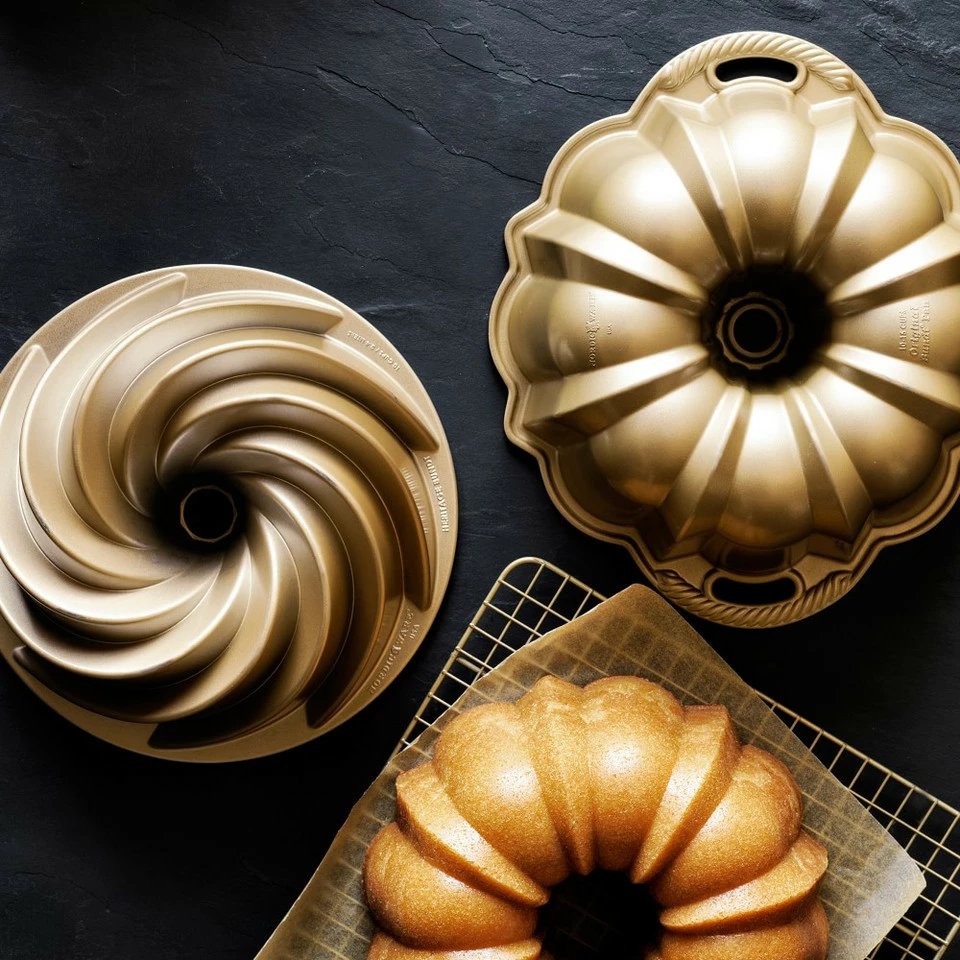 Nordic Ware Anniversary Bundt® Pan - Image 7
