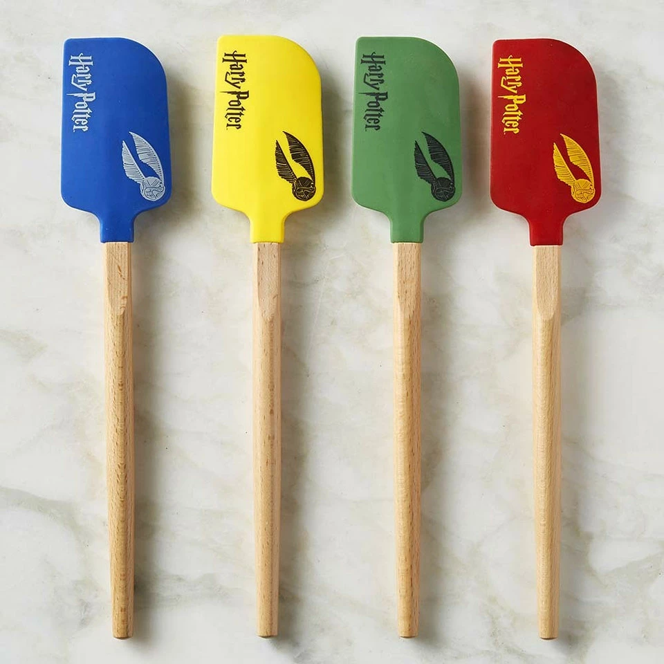 HARRY POTTER™ GRYFFINDOR™ Spatula - Image 3