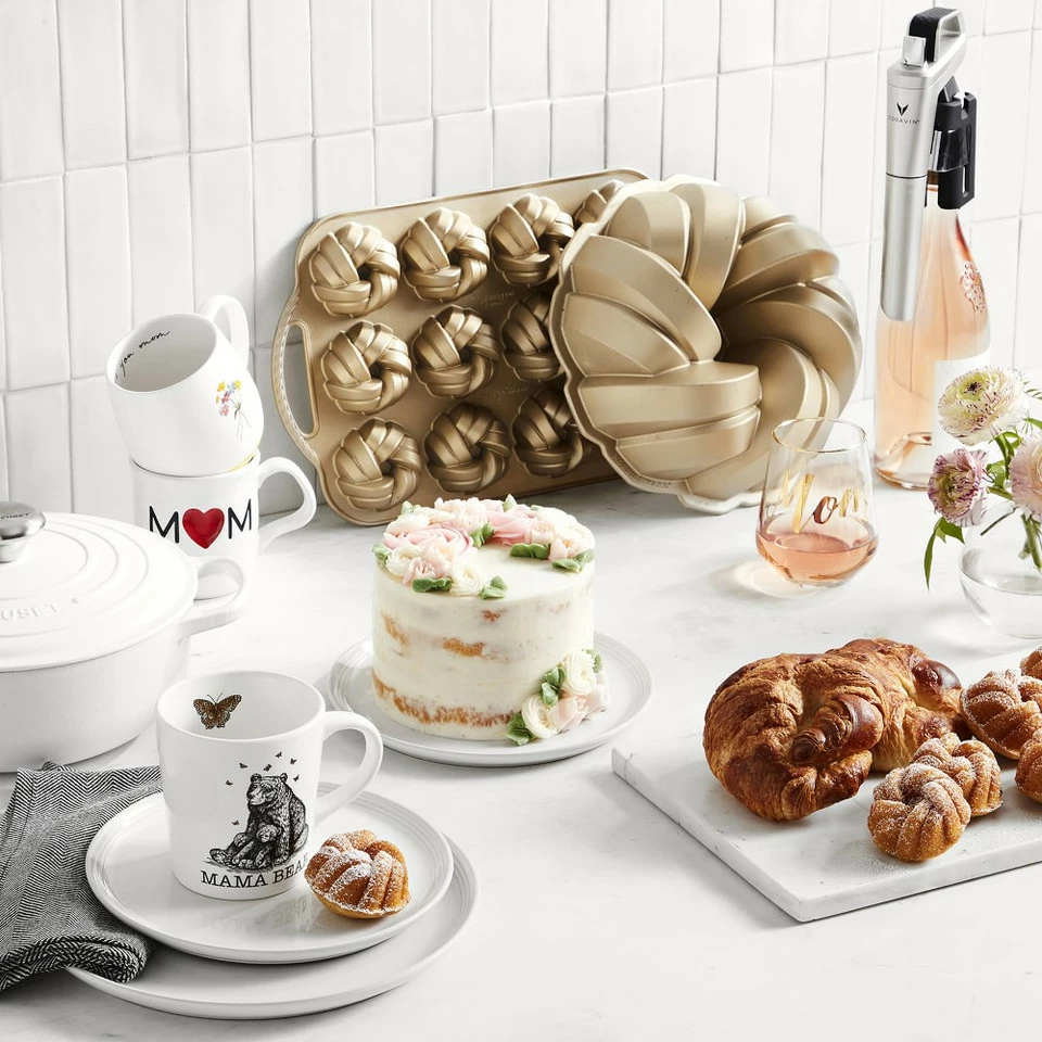 Nordic Ware 75th Anniversary Cakelet Plaque - Image 6