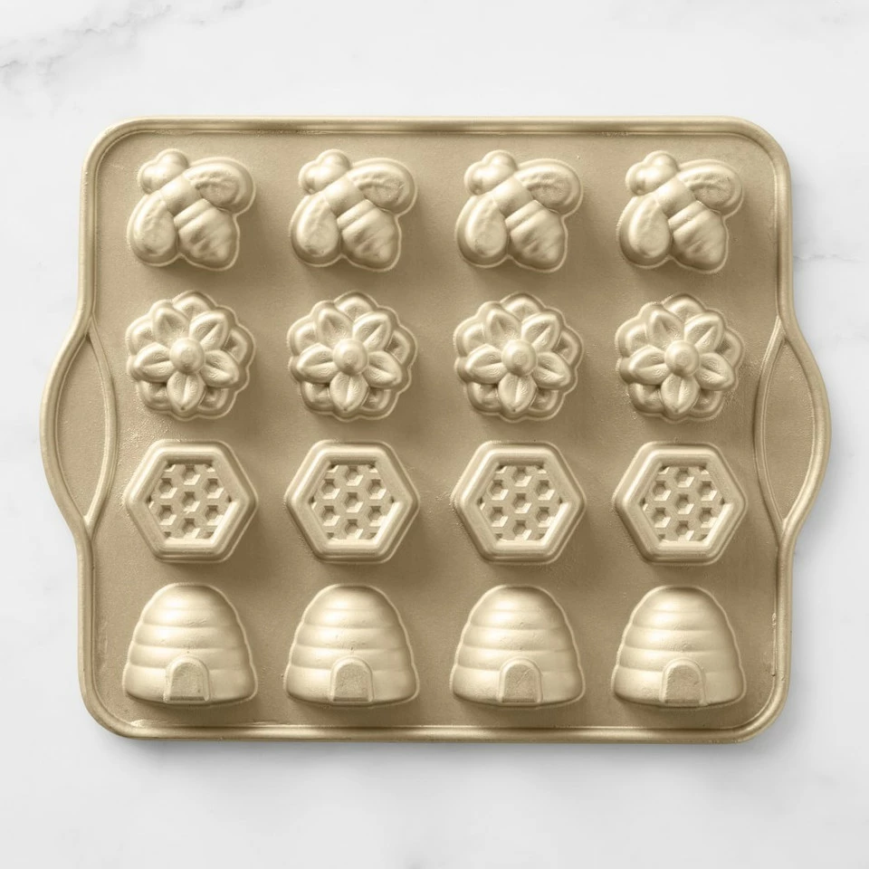 Nordic Ware Bee Bitelets Pan - Image 2