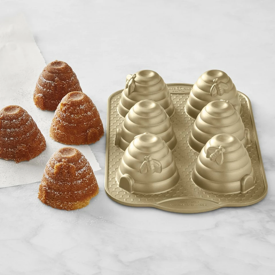 Nordic Ware Non-Stick Cast Aluminium Beehive Cakelet Pan - Image 2