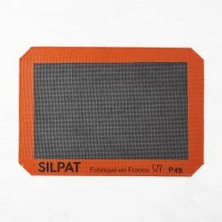 Silpat Non-Stick Boulangerie Perforated Crisping Quarter Sheet