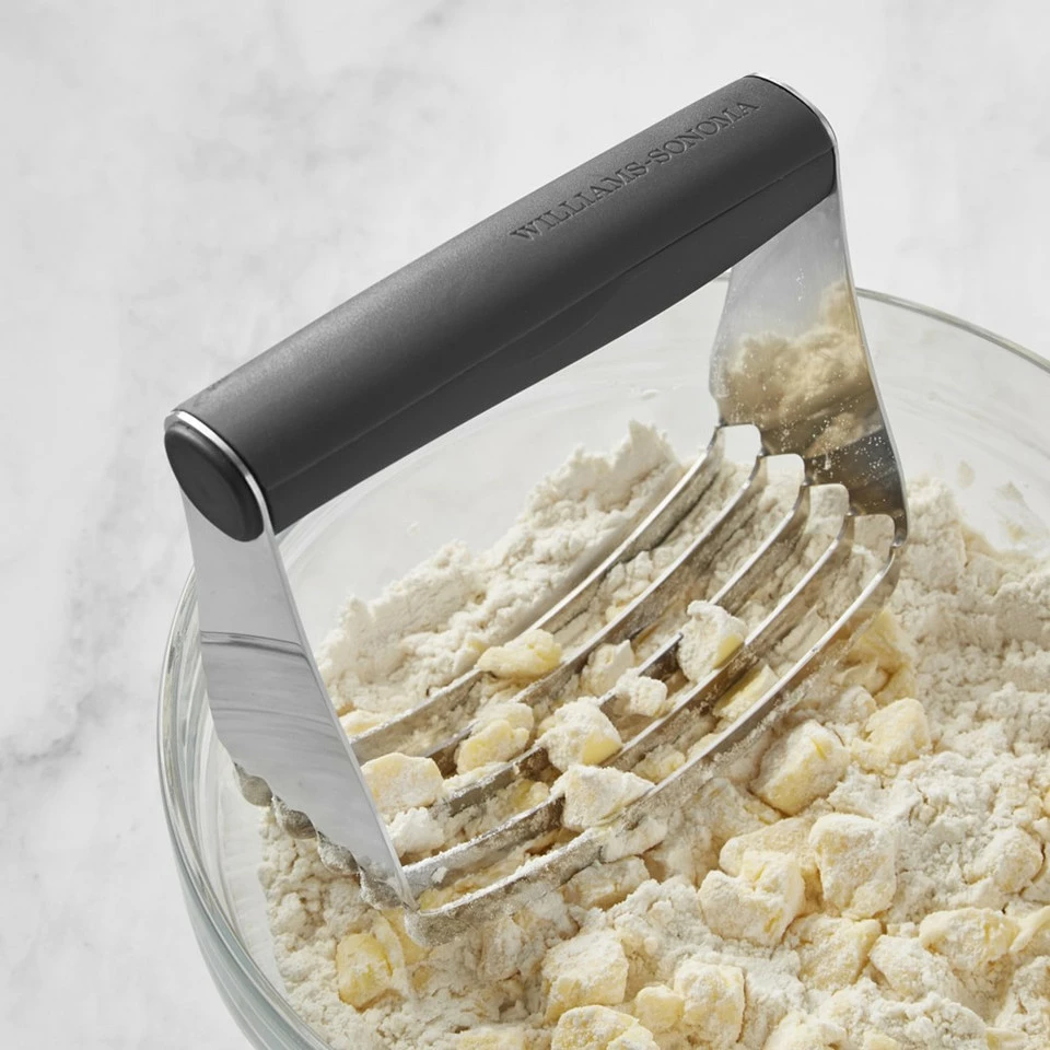 Williams Sonoma Soft-Touch Pastry Blender