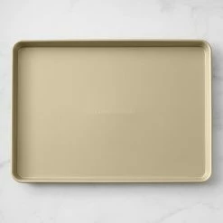 Williams Sonoma Goldtouch® Pro Non-Stick Non Corrugated Three-Quarter Sheet